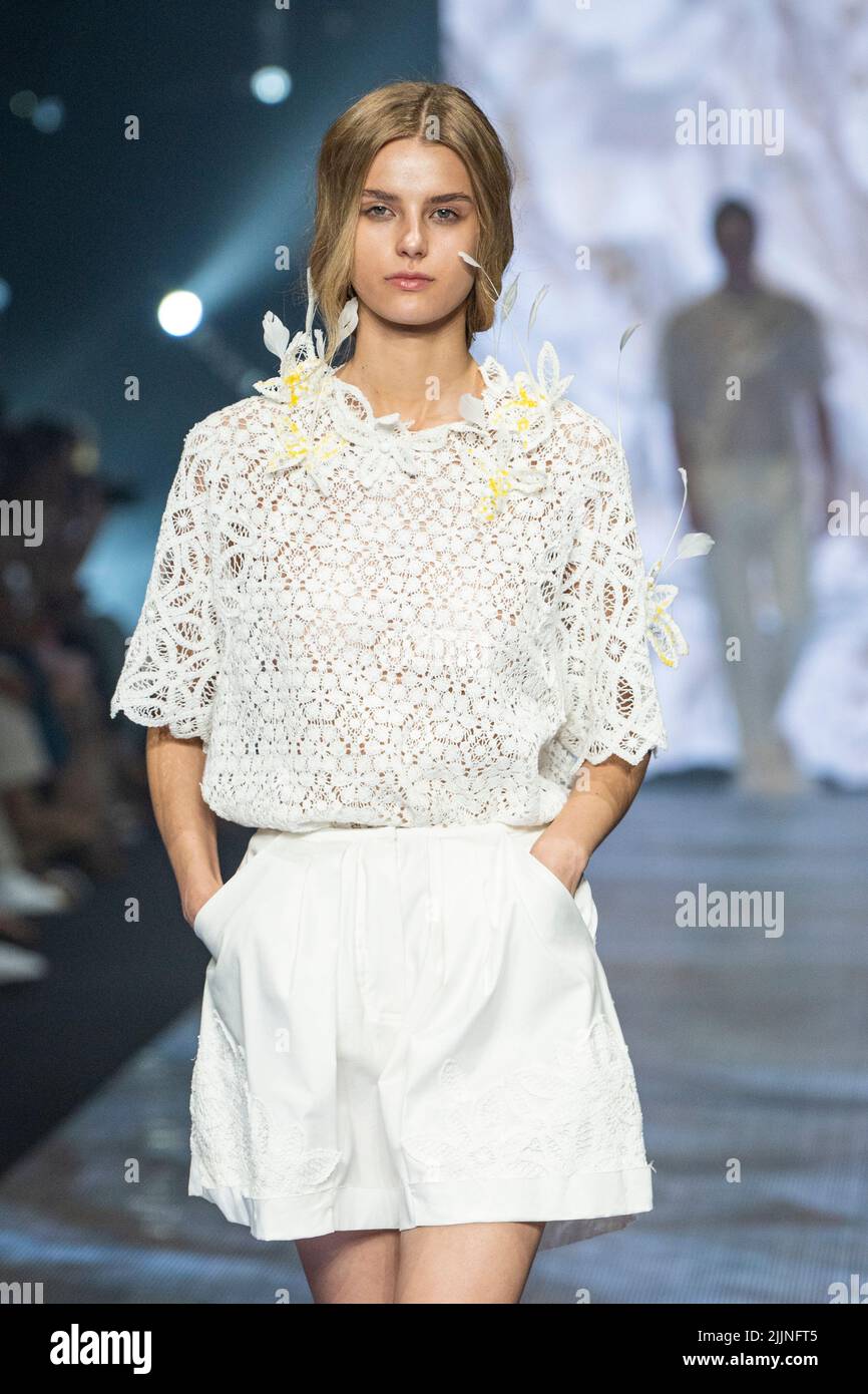 Saman loira spring summer hi-res stock photography and images - Alamy