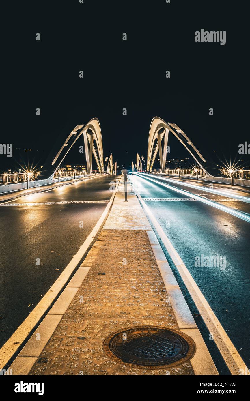 Vertical shot lighting street hi-res stock photography and images - Alamy