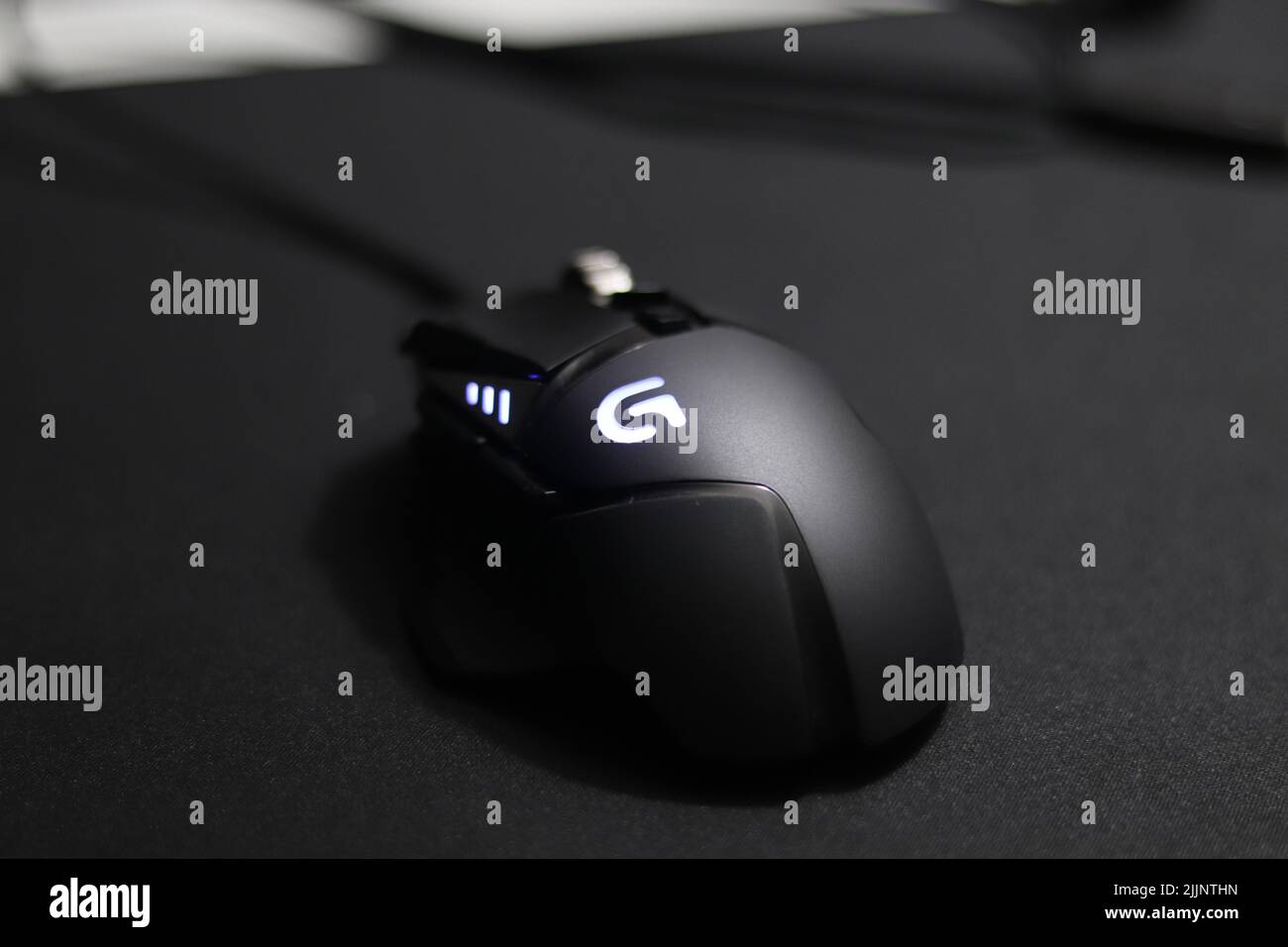 Logitech G502 Lightspeed Wireless Gaming Mouse Unboxing - ASMR 