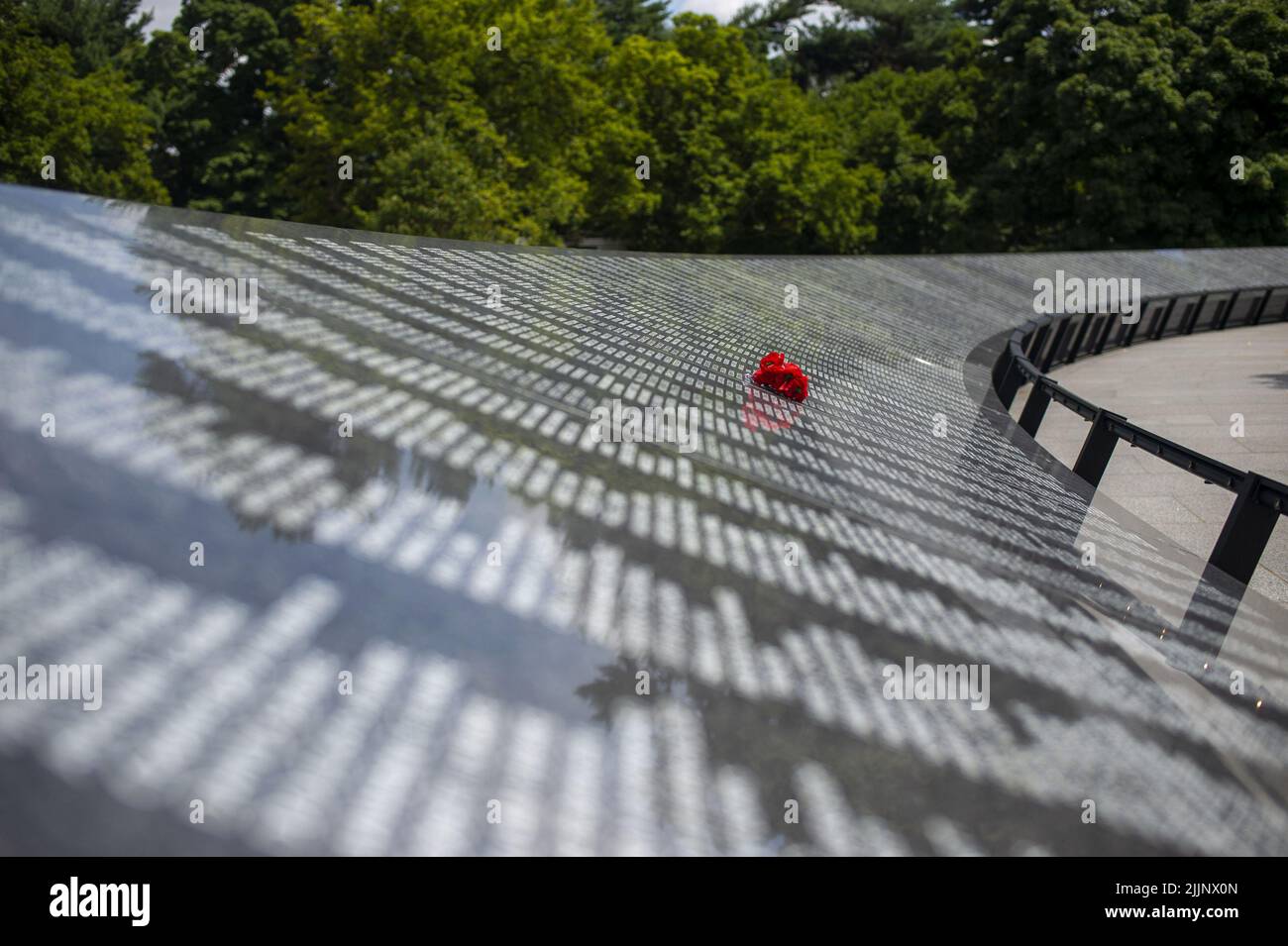 Washington, United States. 27th July, 2022. Flowers Lay Along The Wall ...