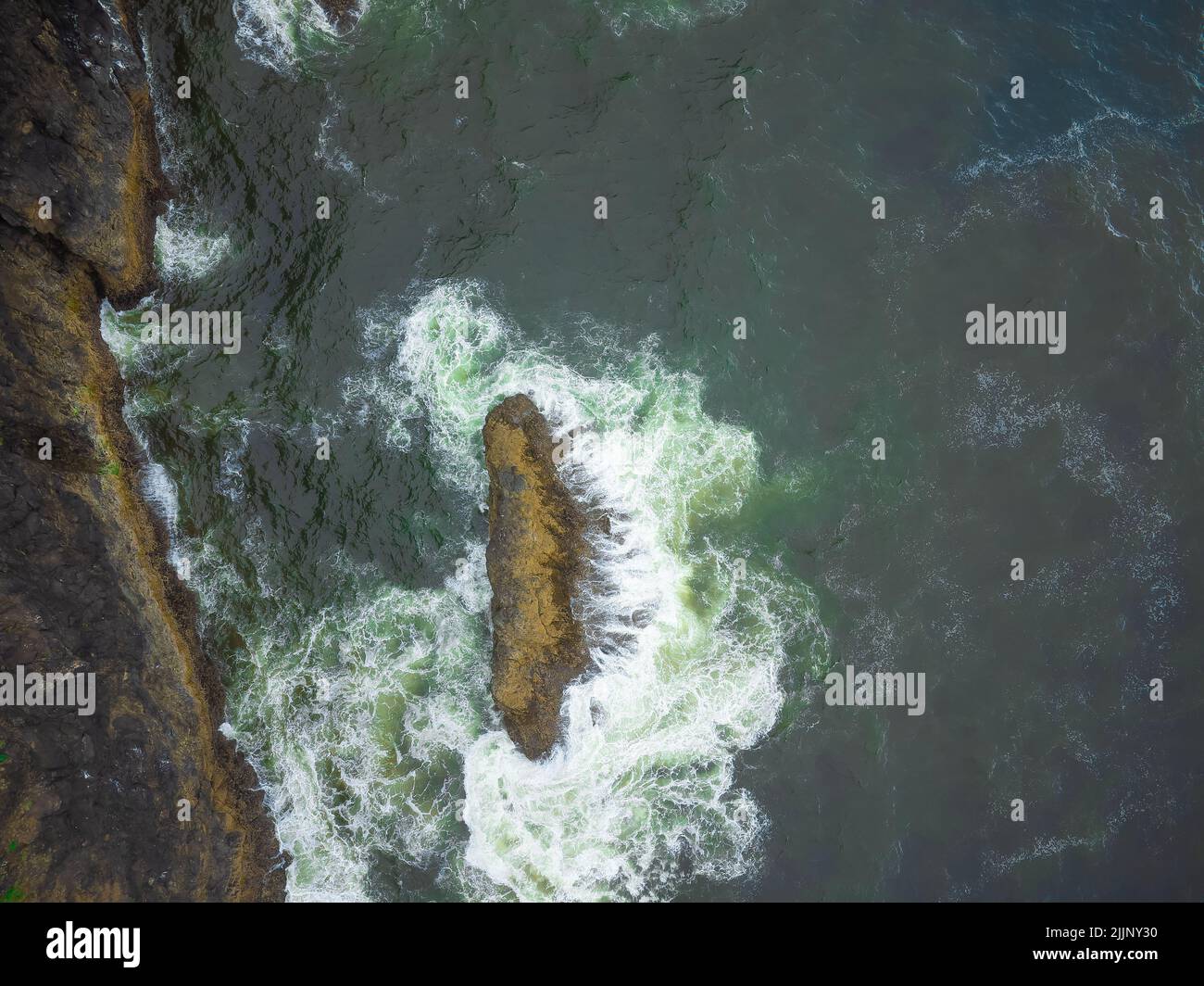 Aerial footage foamy ocean waves hi-res stock photography and images ...