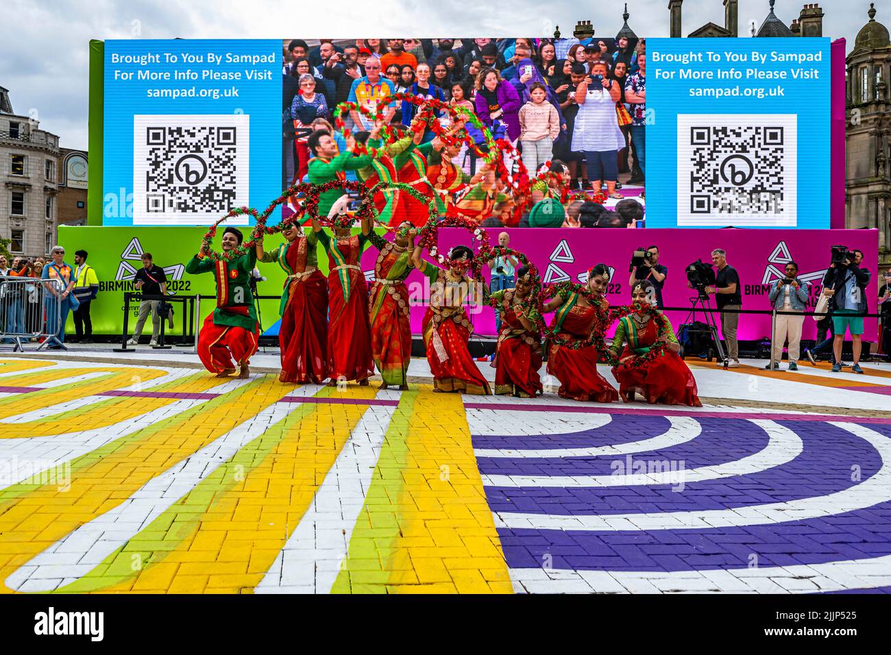 BIRMINGHAM, UNITED KINGDOM. 27th Jul, 2022. Variety artists perform