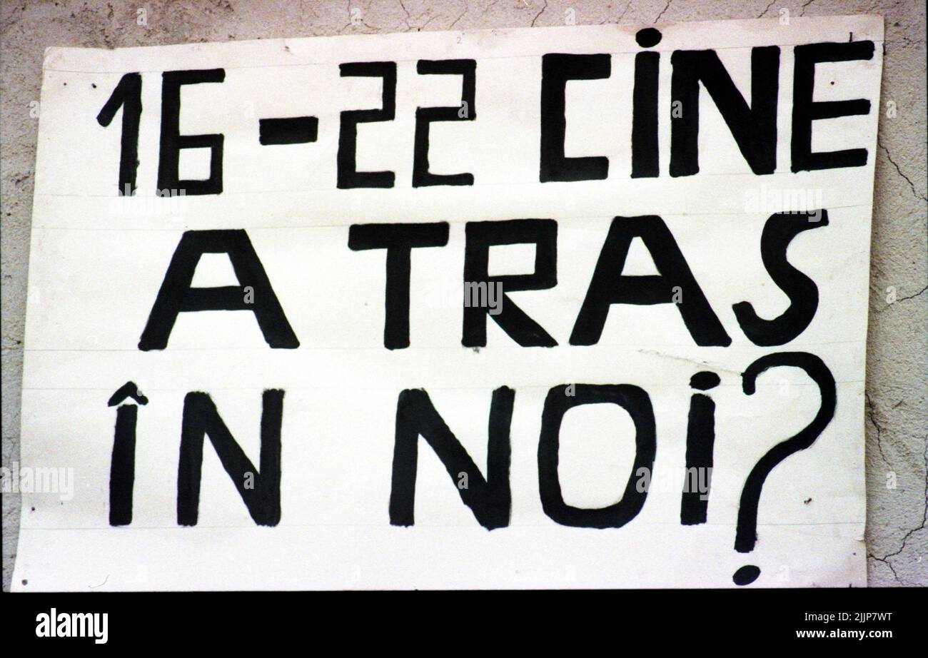 'Who shot us in December 16-22?' - message posted in downtown Bucharest, Romania right after the anticommunist revolution of December 1989. Stock Photo