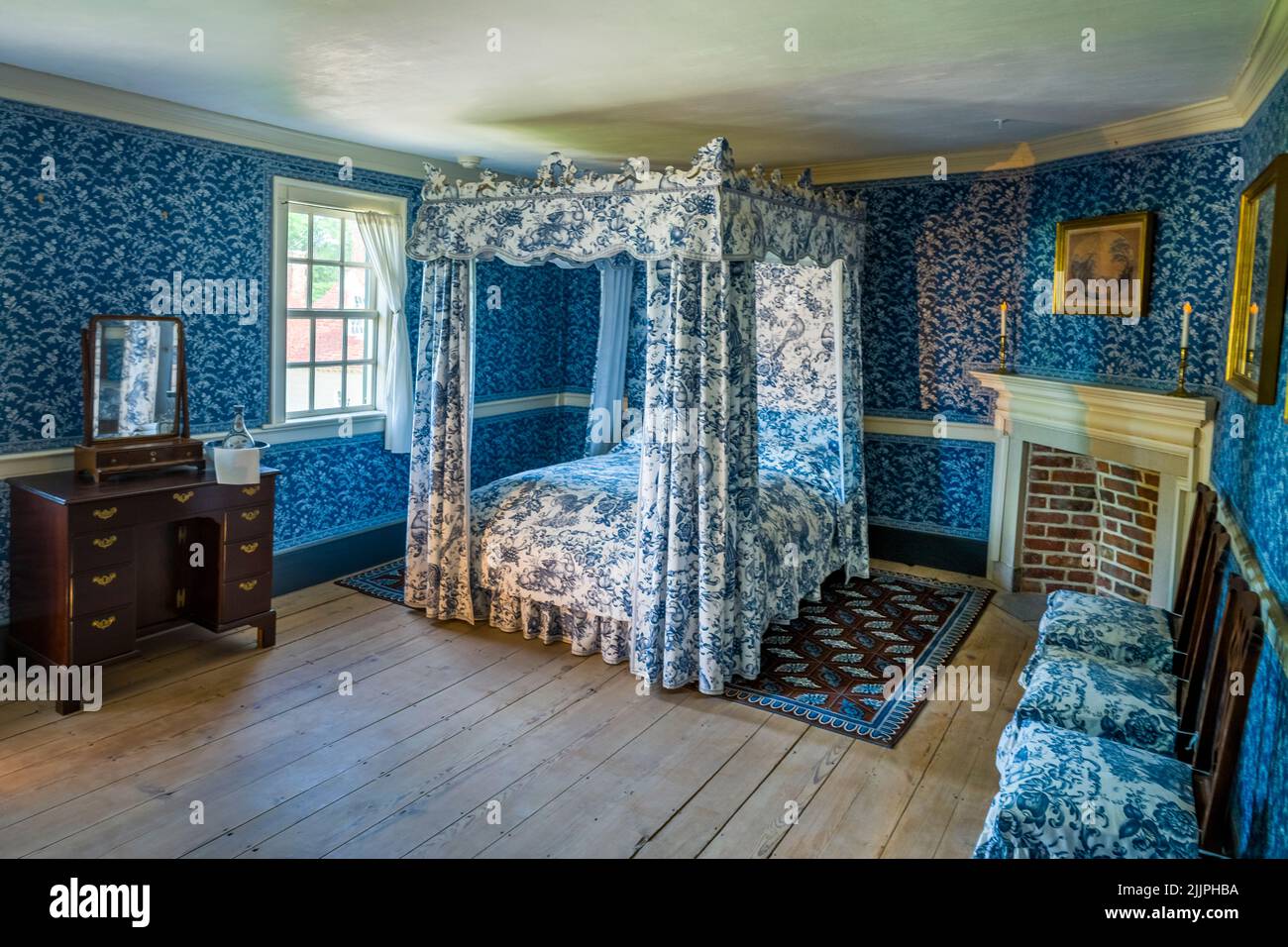 BLUE BEDROOM MOUNT VERNON VIRGINIA USA Stock Photo