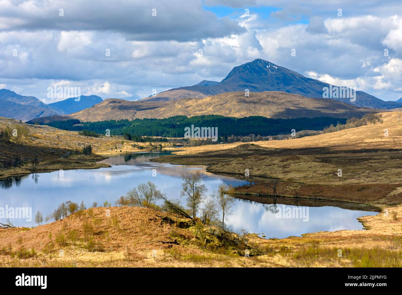 Gairich (919m) over Loch Poulary, between Loch Garry and Loch Quoich, Highland Region, Scotland, UK Stock Photo