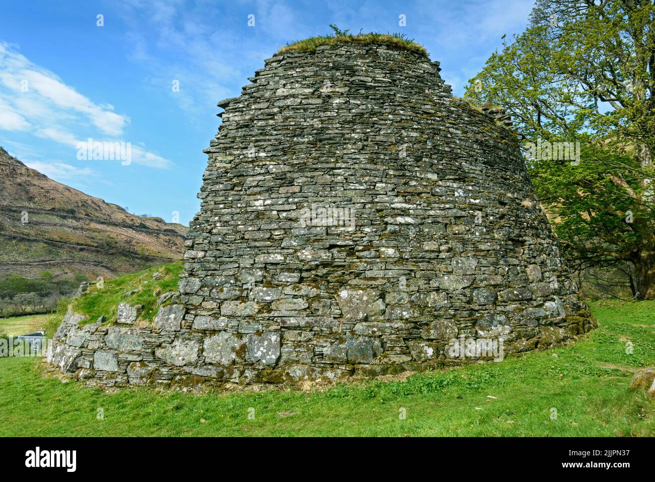 Dun Telve Broch, one of the Glenelg brochs, Gleann Beag, near Glenelg  village, Highland Region, Scotland, UK Stock Photo - Alamy