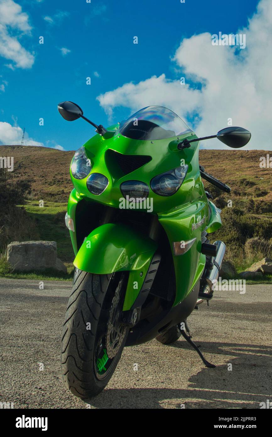 Zx 14 hi-res stock photography and images - Alamy