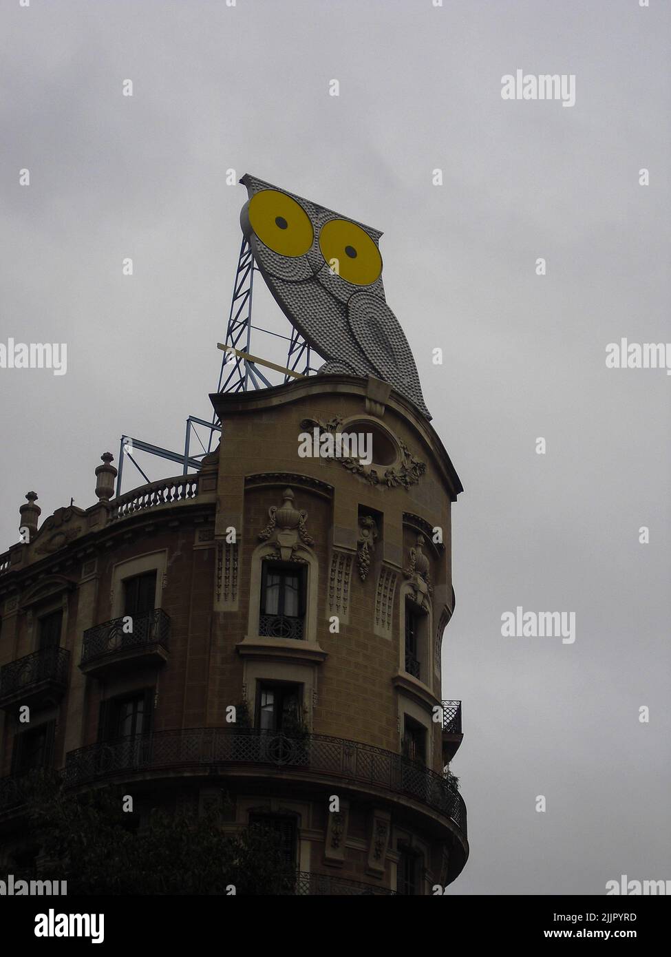 Owl shaped building hires stock photography and images Alamy