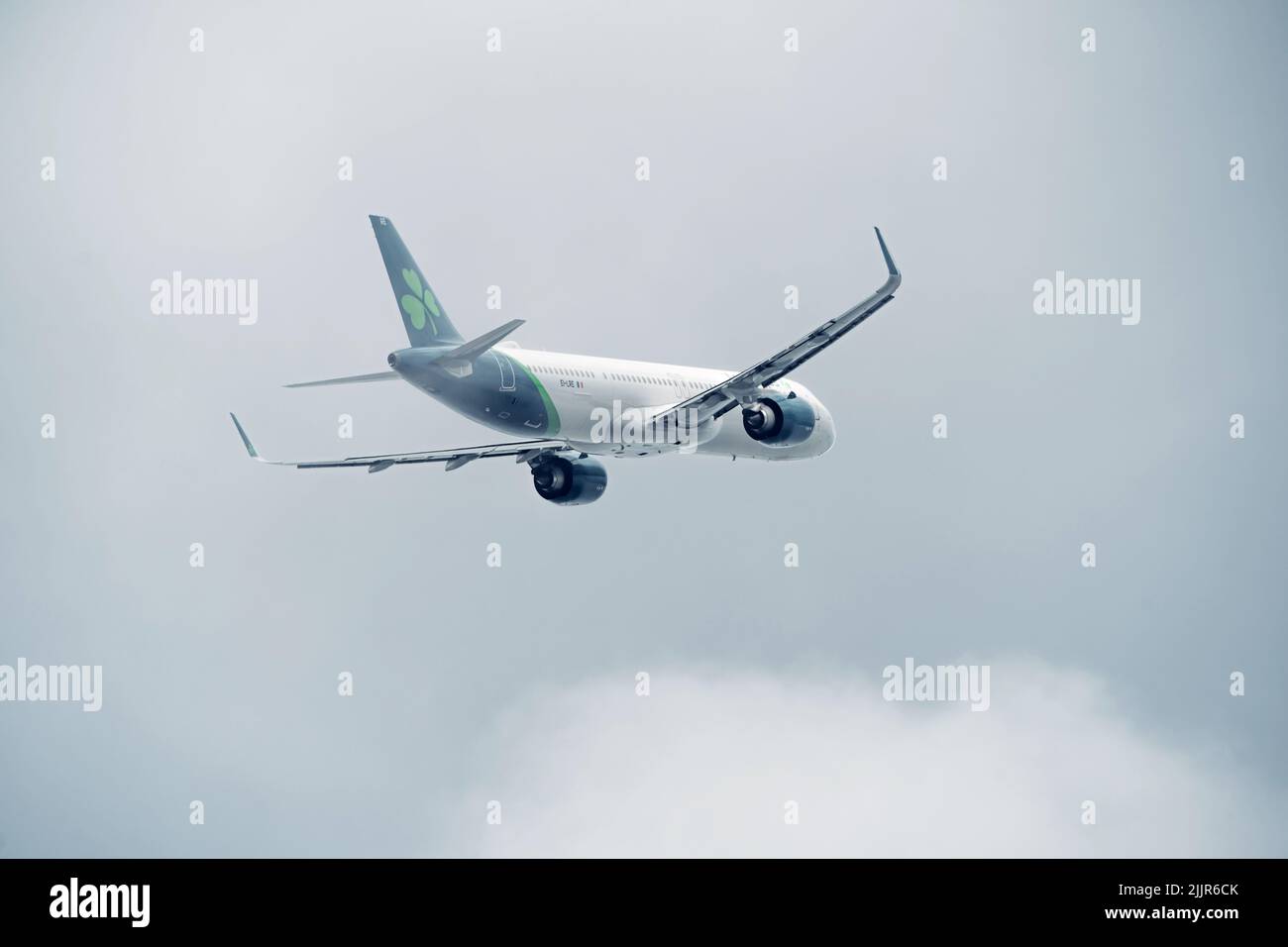 A shot of an Aer Lingus Airbus A320 departing from the Dublin Airport Stock Photo