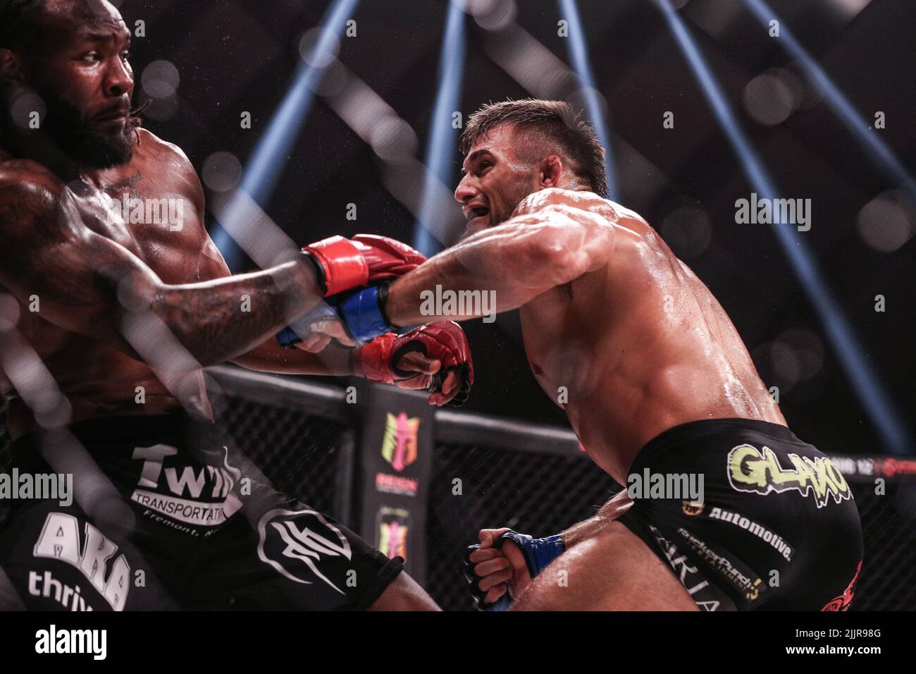 Dalton Rosta loads up for a big right overhand on Romero Cotton at Bellator 283. Dalton Rosta wins by way of knock out in the third round from the Eme Stock Photo