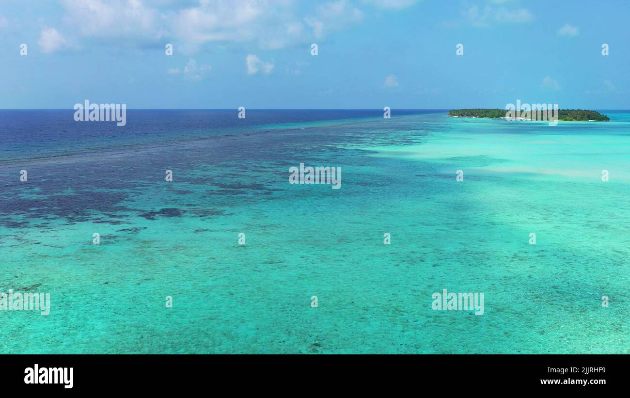 Top shot crystal clear ocean hi-res stock photography and images - Alamy
