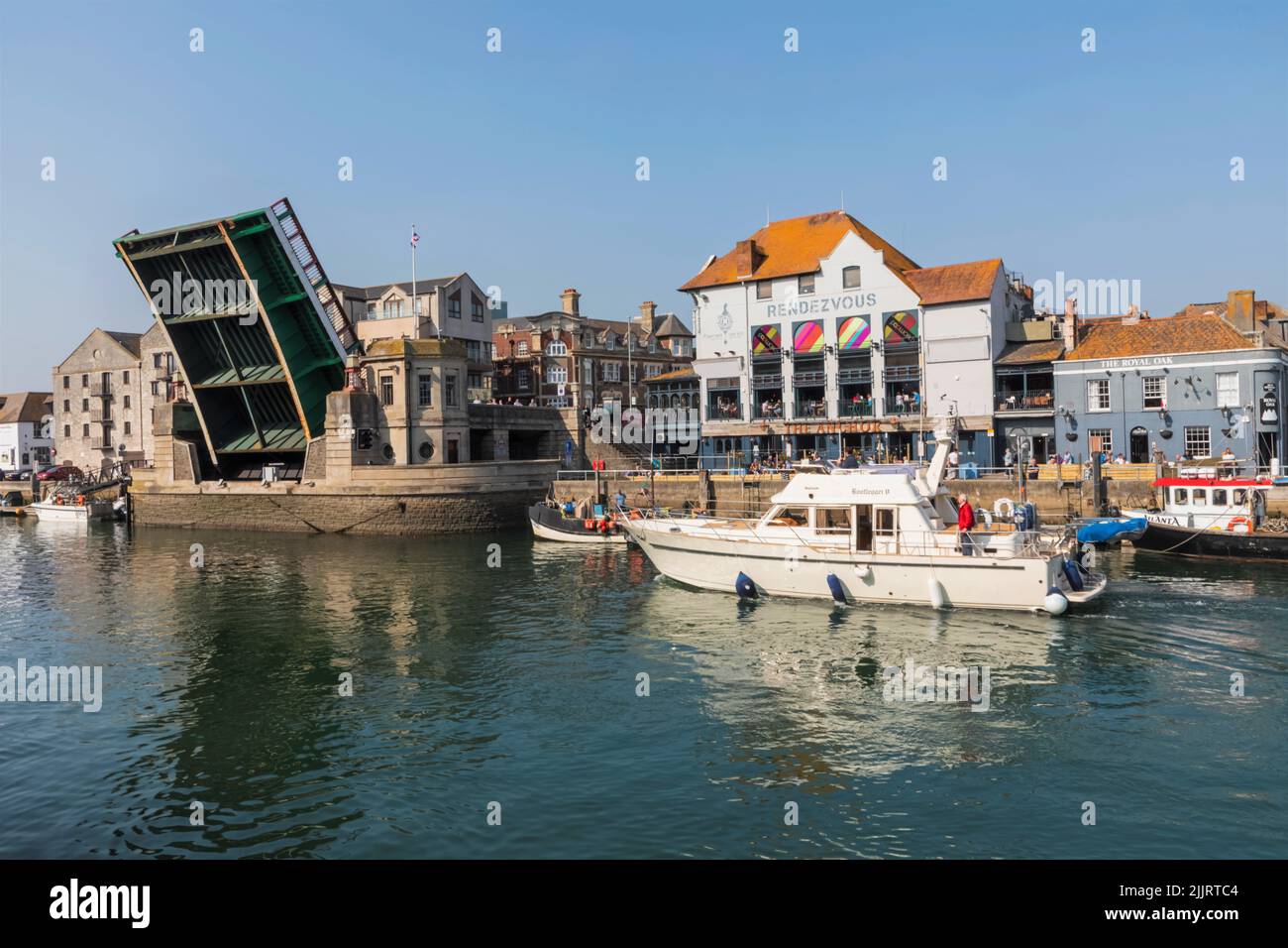 England, Dorset, Weymouth, Weymouth Harbour, Custom House Quay, Restaurants and Pubs Stock Photo