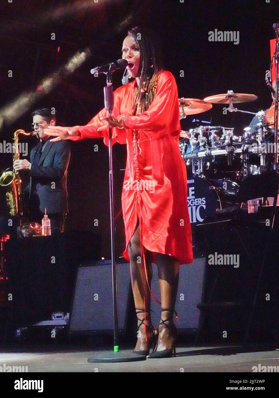 Sandown Park Racecourse, Esher, Surrey, UK. 27th July, 2022. Nile Rodgers and CHIC in concert after racing at the evening horse races at Sandown Park Credit: Motofoto/Alamy Live News Stock Photo