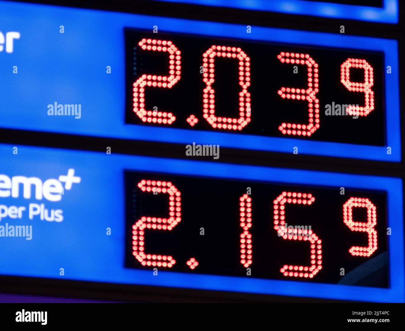 Gas station signs hi-res stock photography and images - Alamy