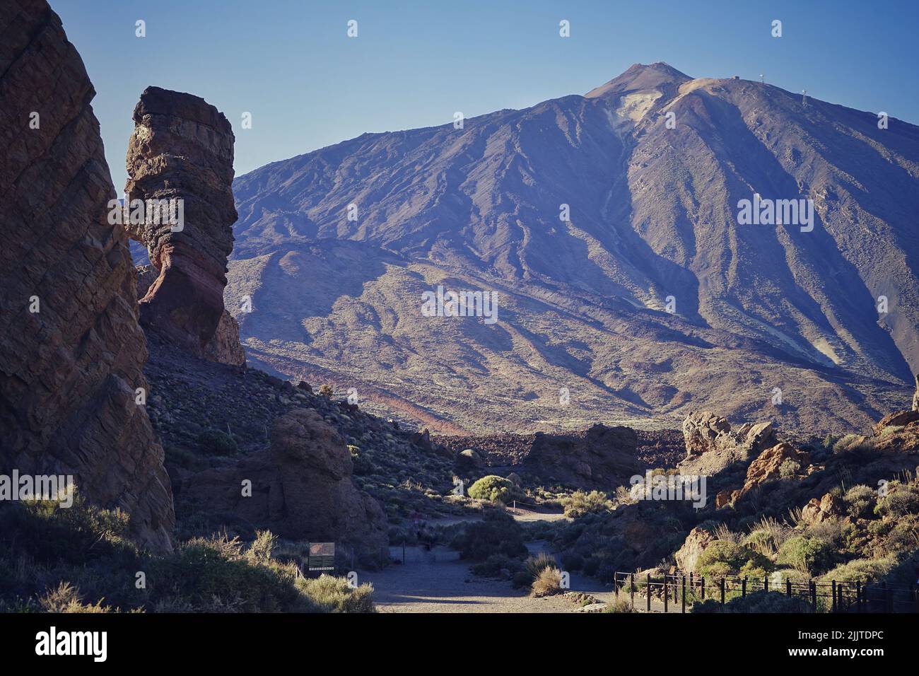 Climbing a huge mountain hi-res stock photography and images - Alamy