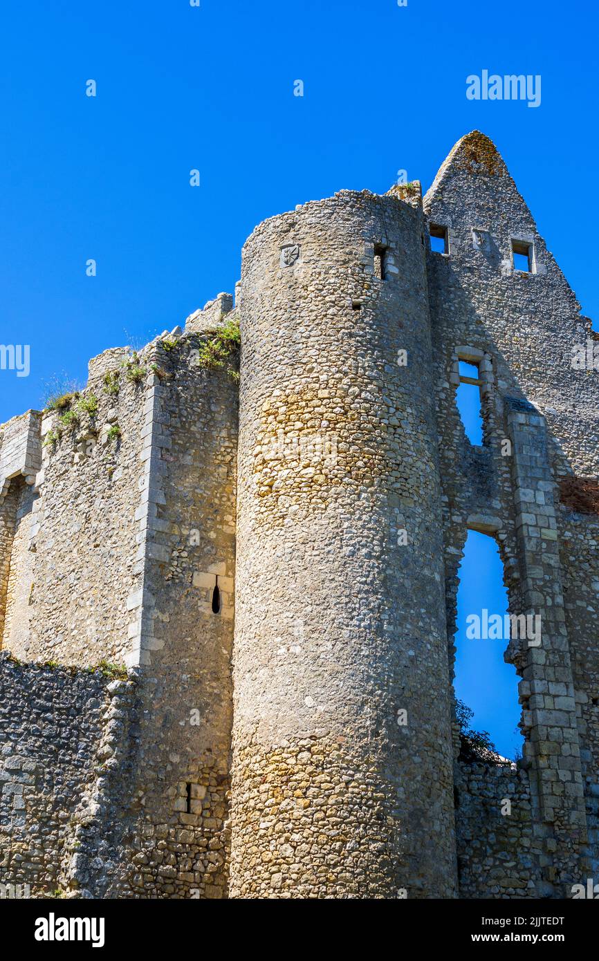 11th century ruined chateau fort on top of rocky outcrop overlooking Angles-sur-l'Anglin, Vienne (86), France. Stock Photo