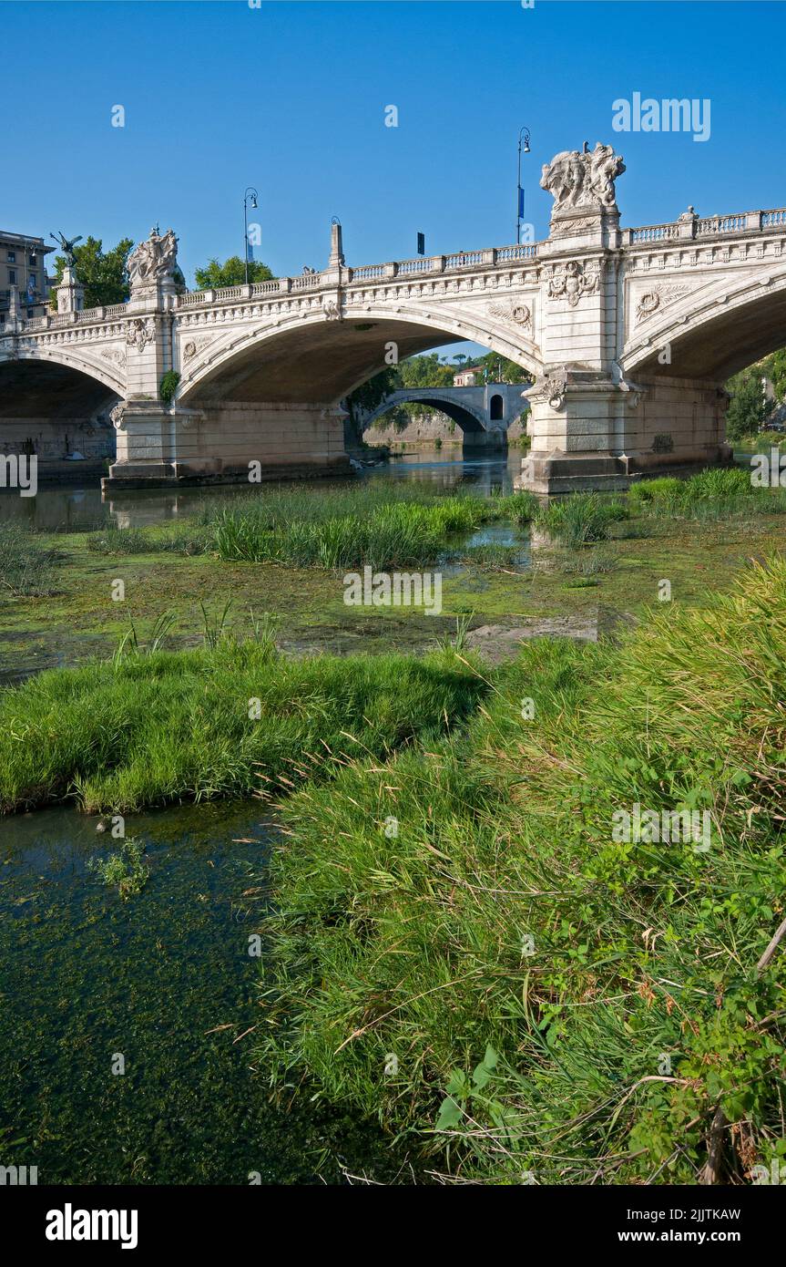 Tiber river near Vittorio Emanuele II bridge during drought (July 2022), Rome, Italy Stock Photo