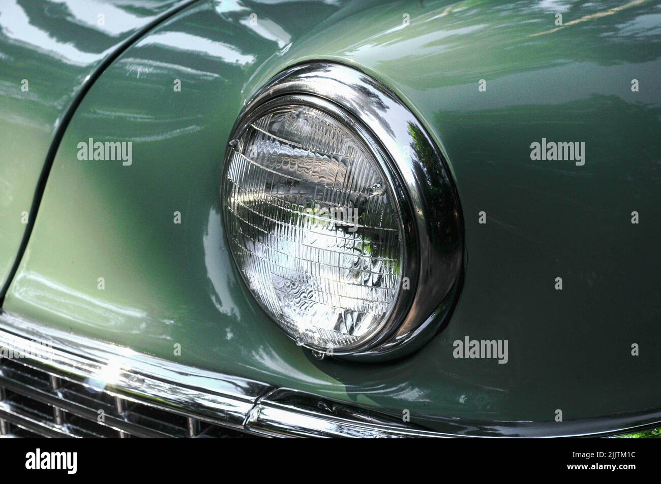 Retro headlight hi-res stock photography and images - Alamy