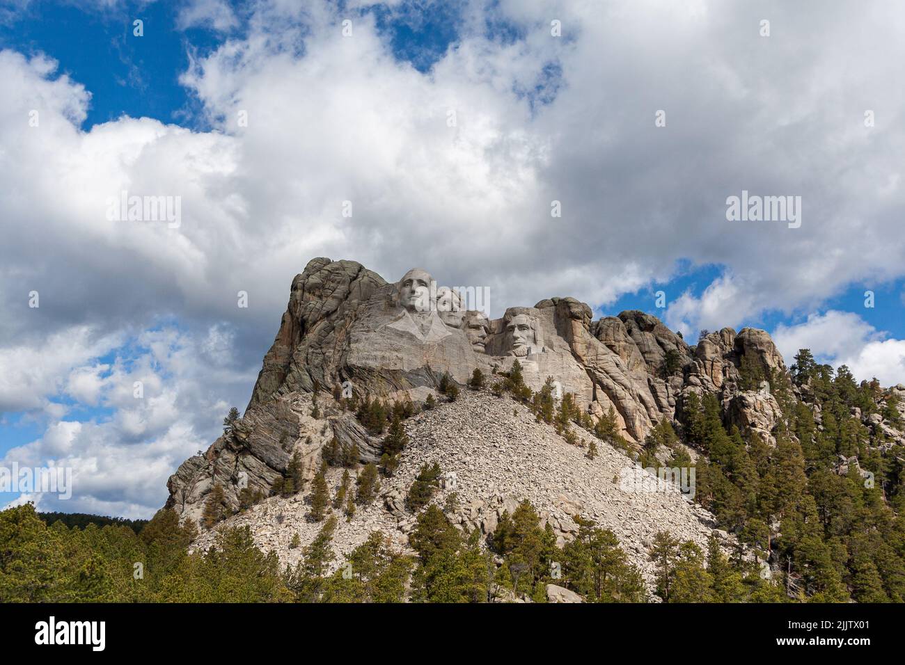 Mount Rushmore National Memorial Is A Massive Sculpture Of Four American Presidents Carved On 6254