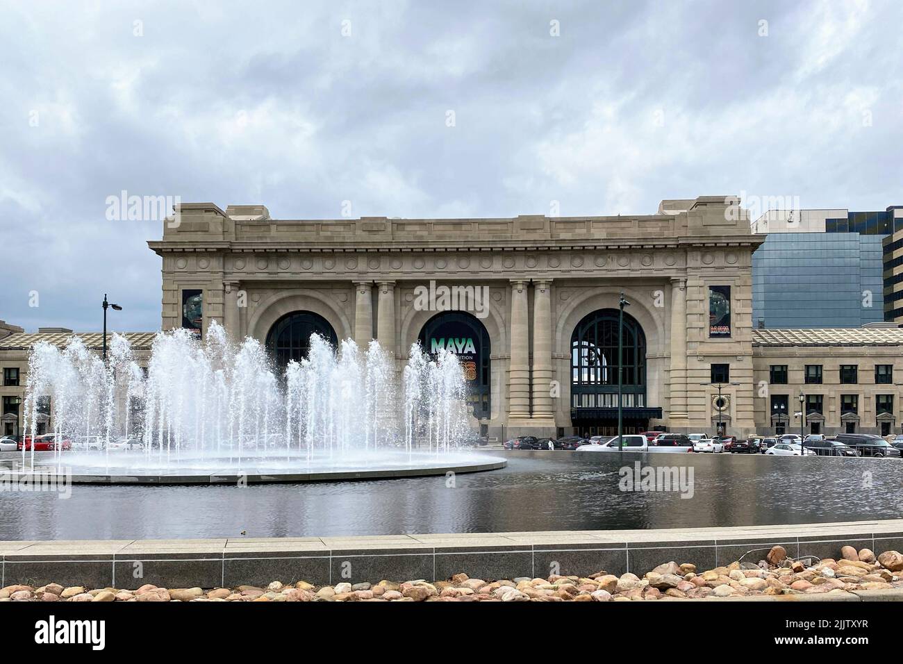 Kansas city missouri fountains hires stock photography and images Alamy