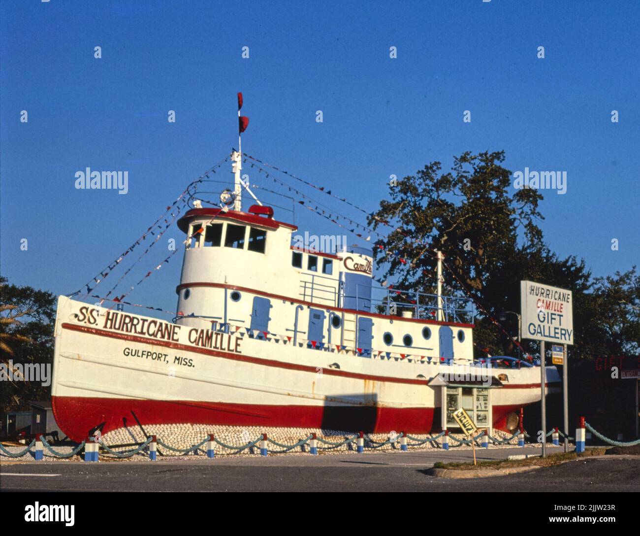 John Margolies Hurricane Camille Gift Shop, Route 90, Gulfport, Mississippi 1979 Stock Photo