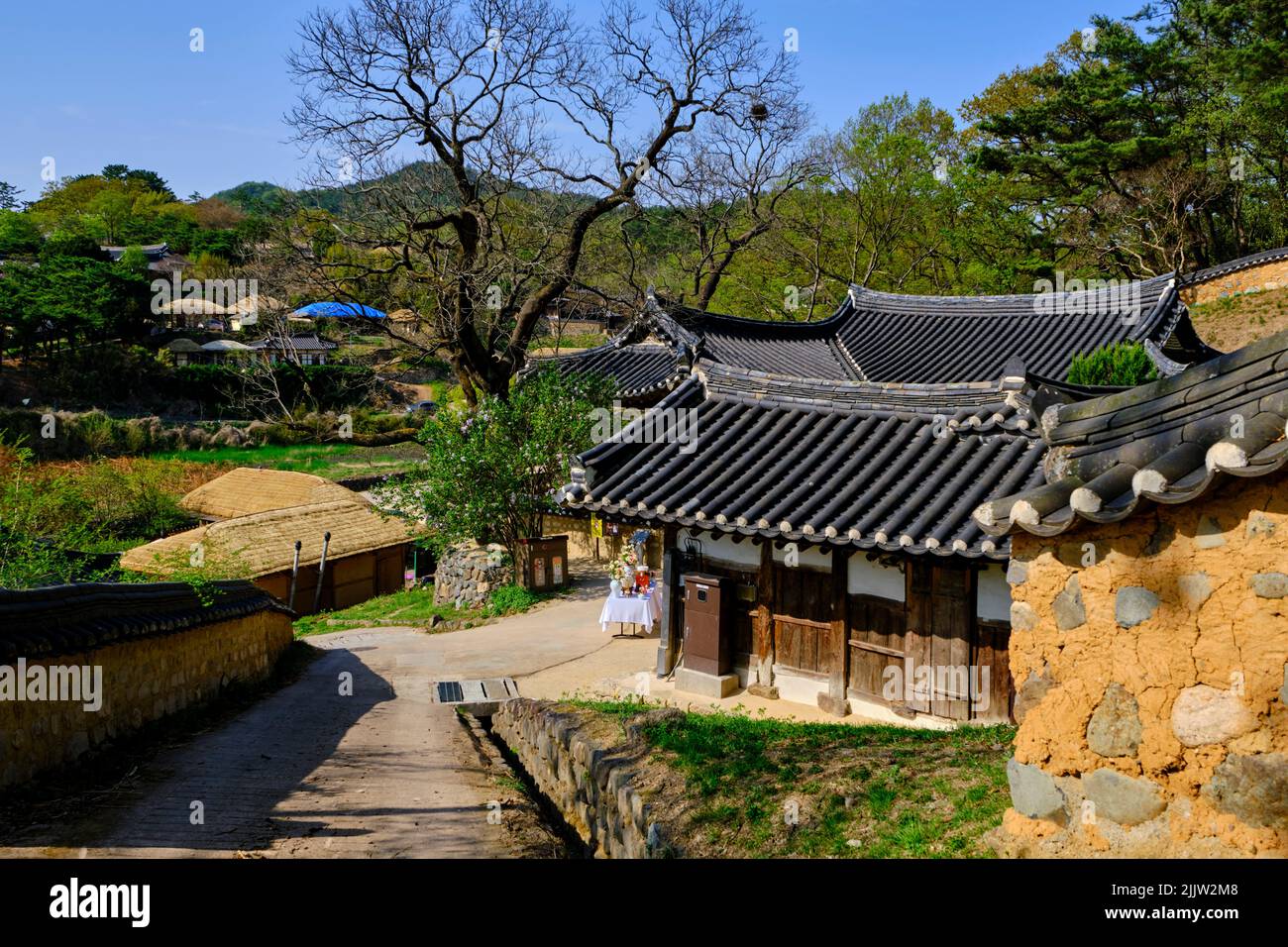South Korea, North Gyeongsang Province, Pohang, Yangdong traditional hanok village Stock Photo South Korea, North Gyeongsang Province, Pohang, Yangdong traditional hanok village Stock Photo