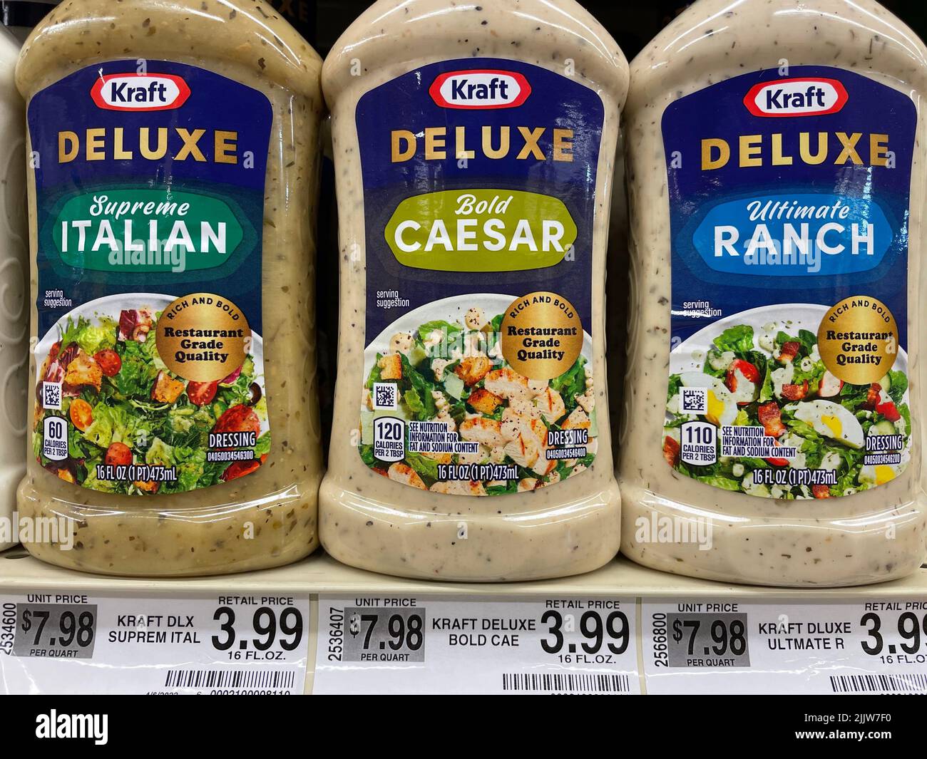 Grovetown, Ga USA 03 20 22 Retail store Kraft salad dressing Deluxe