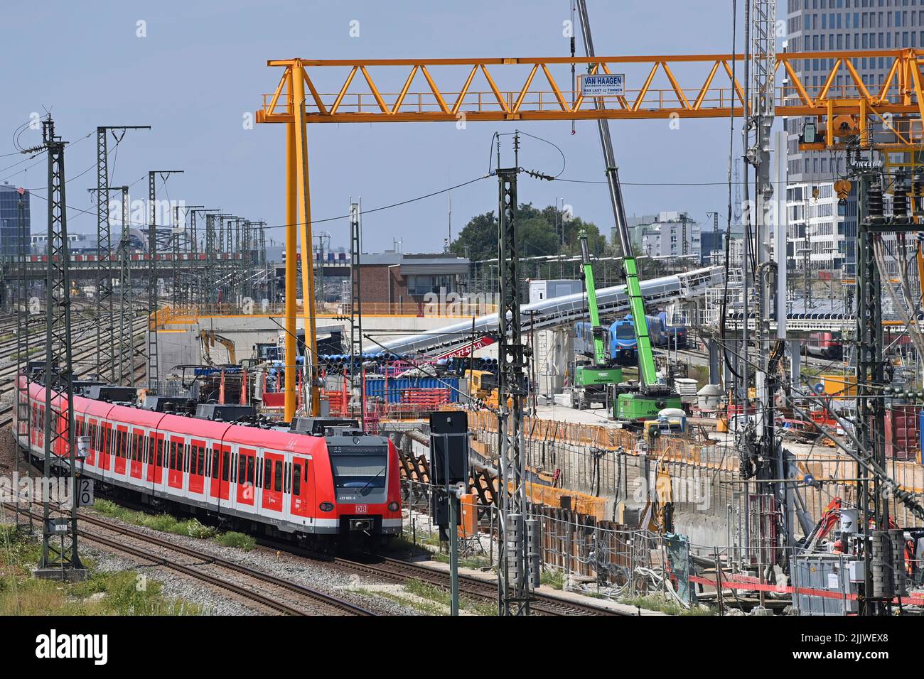 Munich, Deutschland. 28th July, 2022. Expansion of the S-Bahn, 2nd ...