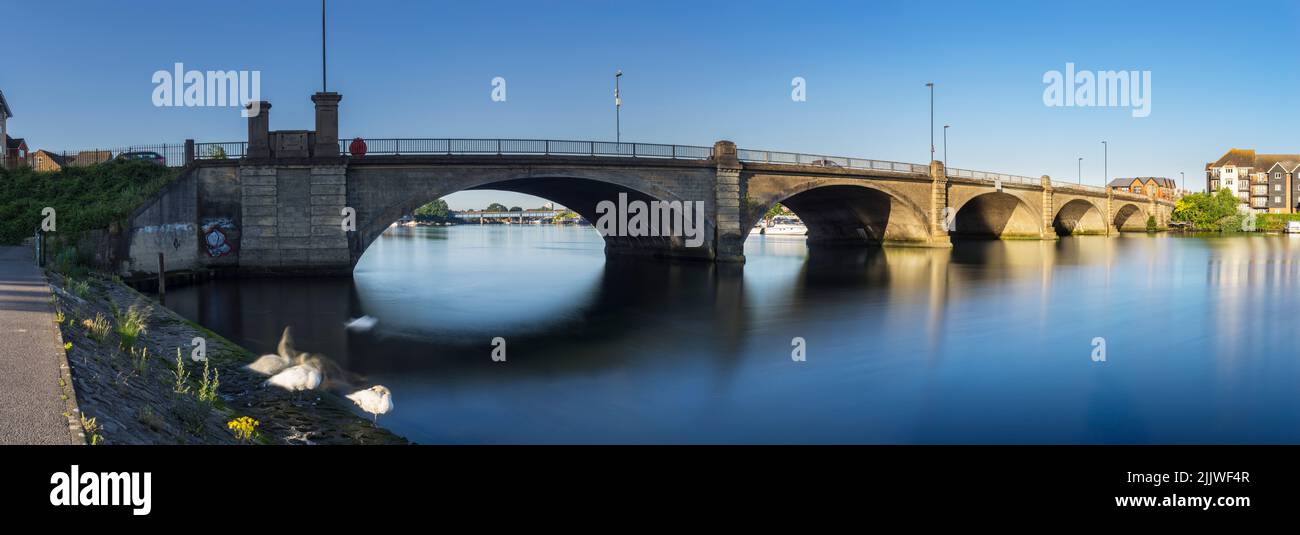 A panoramic view of the River Itchen and Cobden Bridge in Southampton looking south from Riverside Park Stock Photo