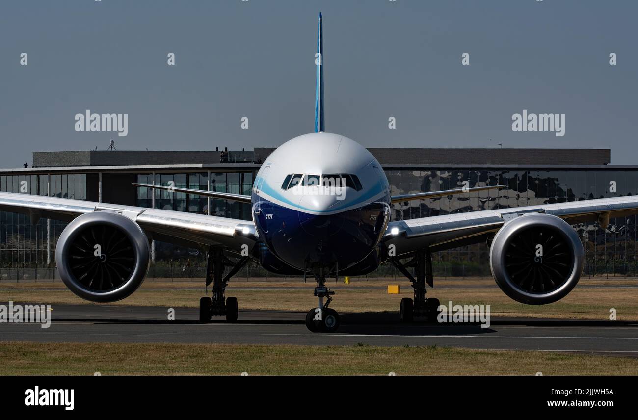 Boeing 777-9 (777X) head on Stock Photo