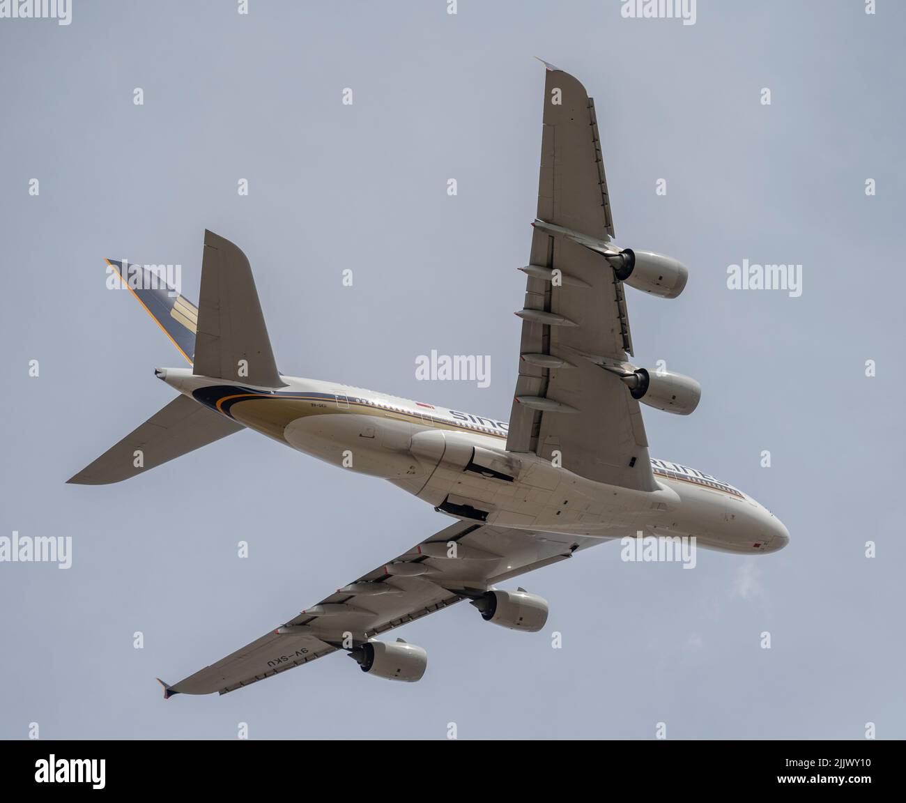 Heathrow Airport, London, UK. 28 July 2022. Singapore Airlines Airbus A380 9V-SKU taking off from Southern runway at Heathrow on London to Singapore route. Stock Photo
