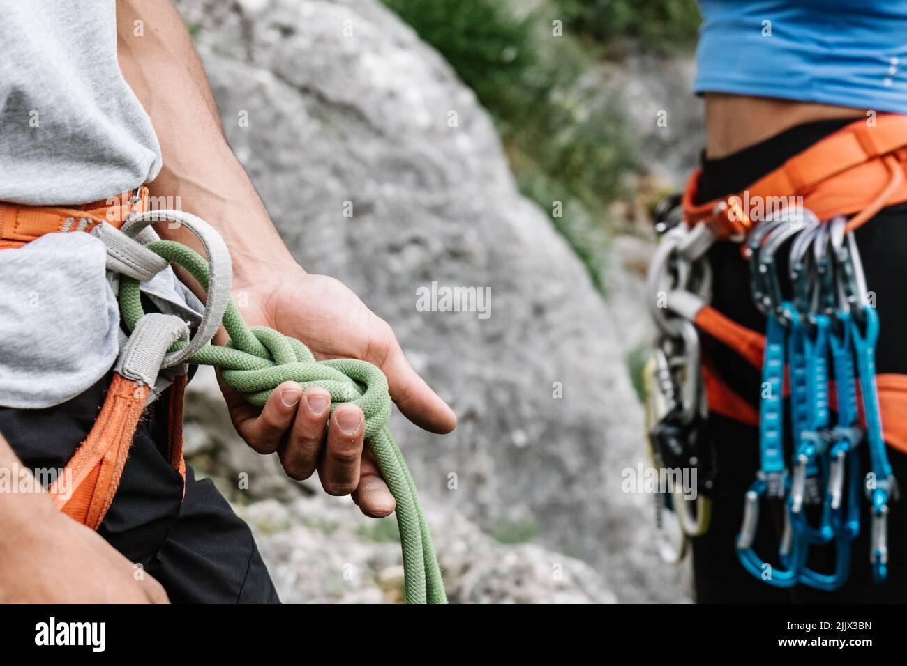 Rappelling couple hi-res stock photography and images - Alamy