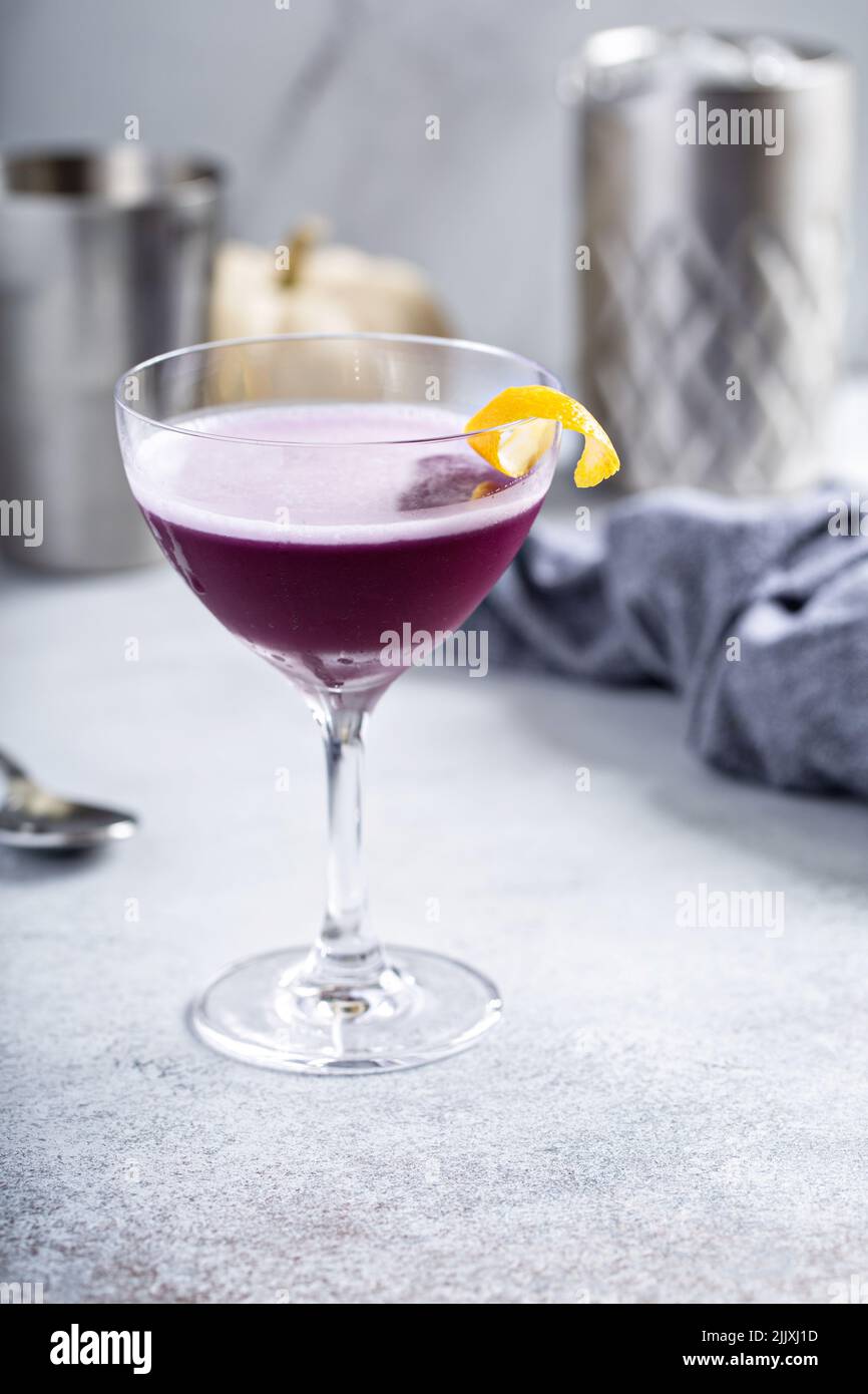 Fall purple gin sour cocktail, violet or purple rain Stock Photo Alamy