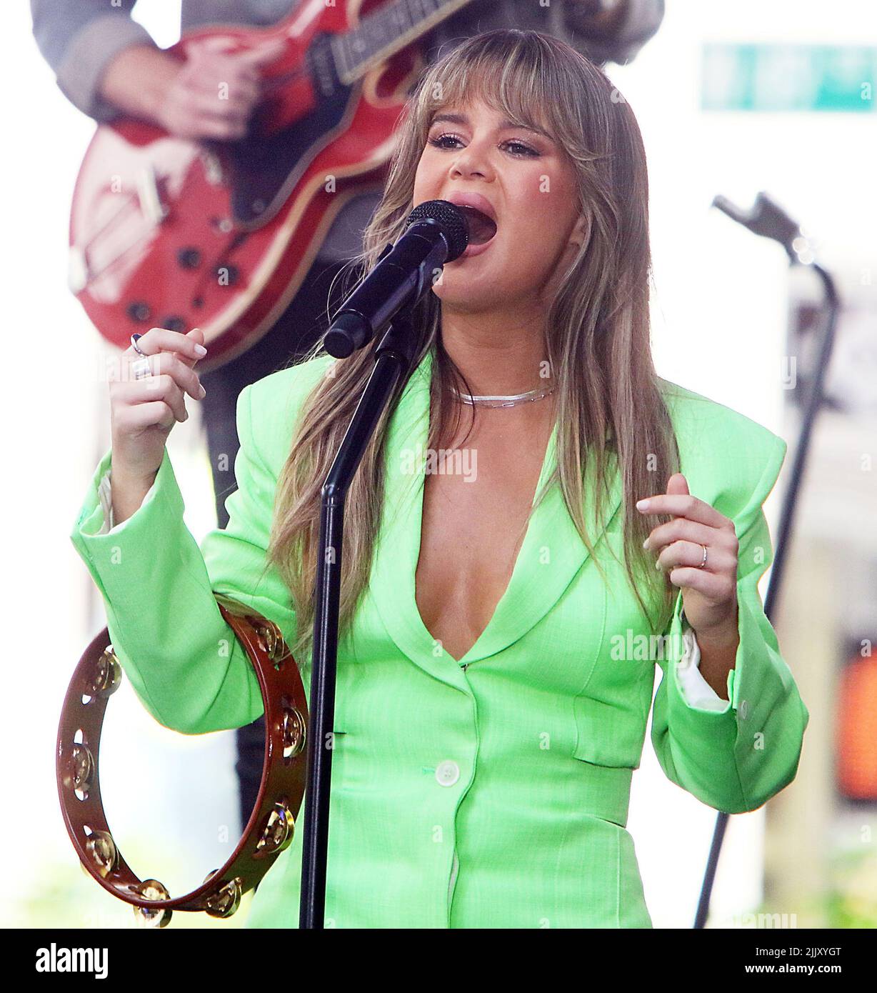 Maren Morris performs at Citi Concert Series on Today Show -PICTURED