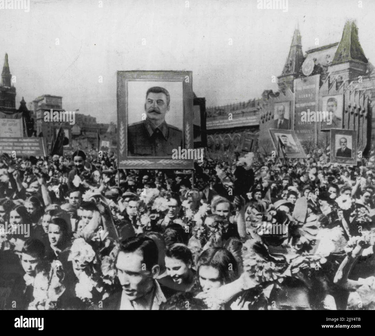 Stalin may day parade hi-res stock photography and images - Alamy