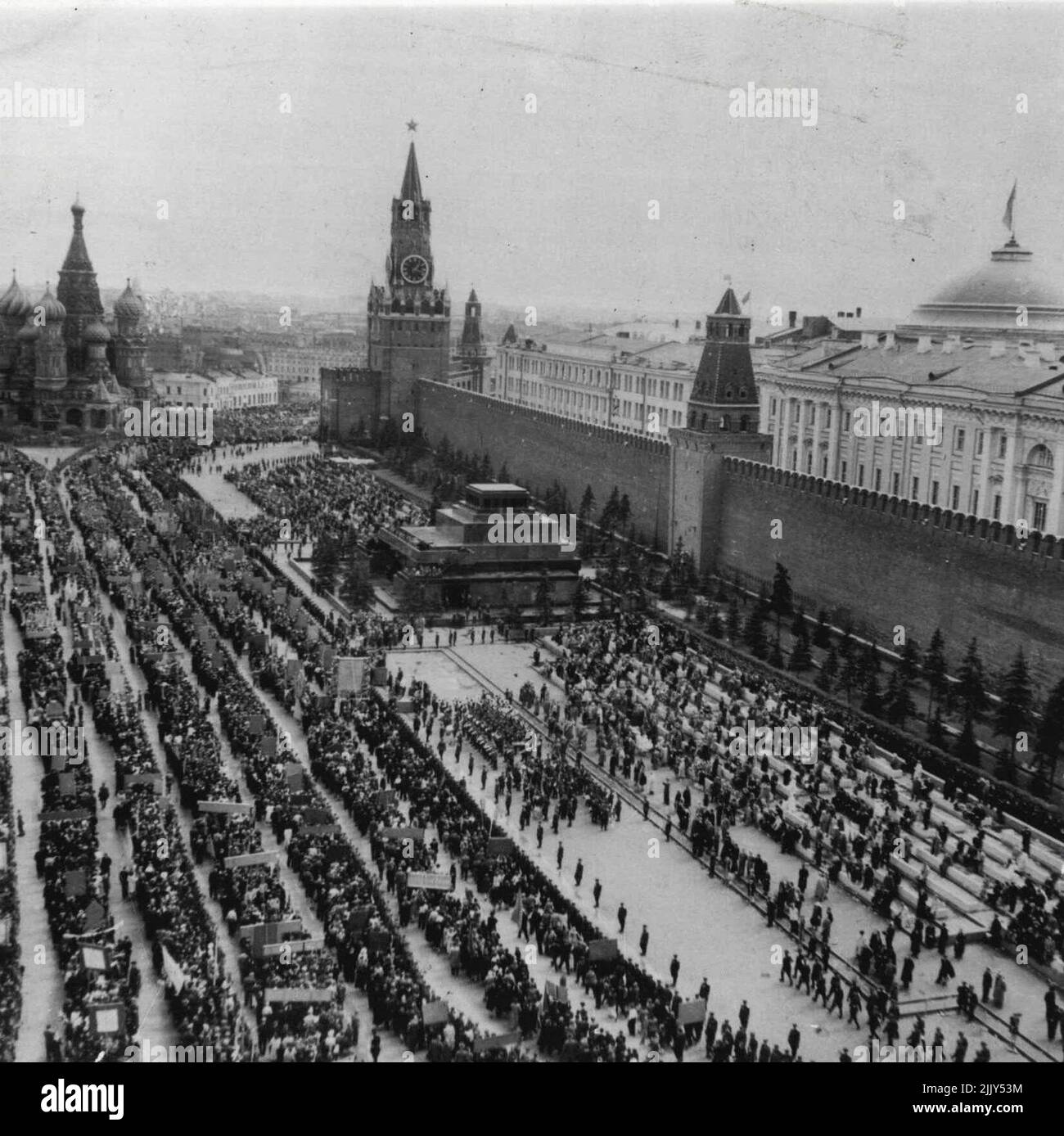 Soviet leaders red square hi-res stock photography and images - Alamy