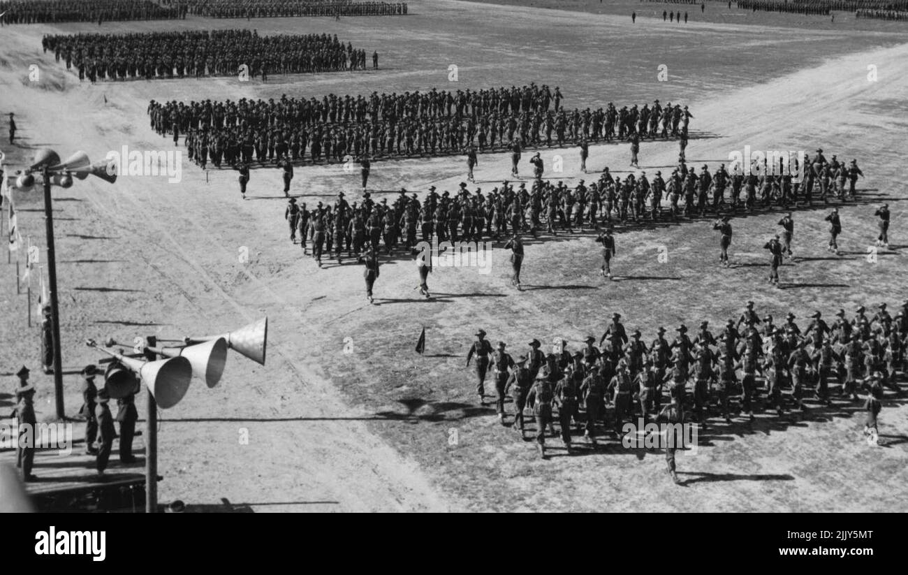 General Alexander, CommanderinChief in the Middle East inspected the