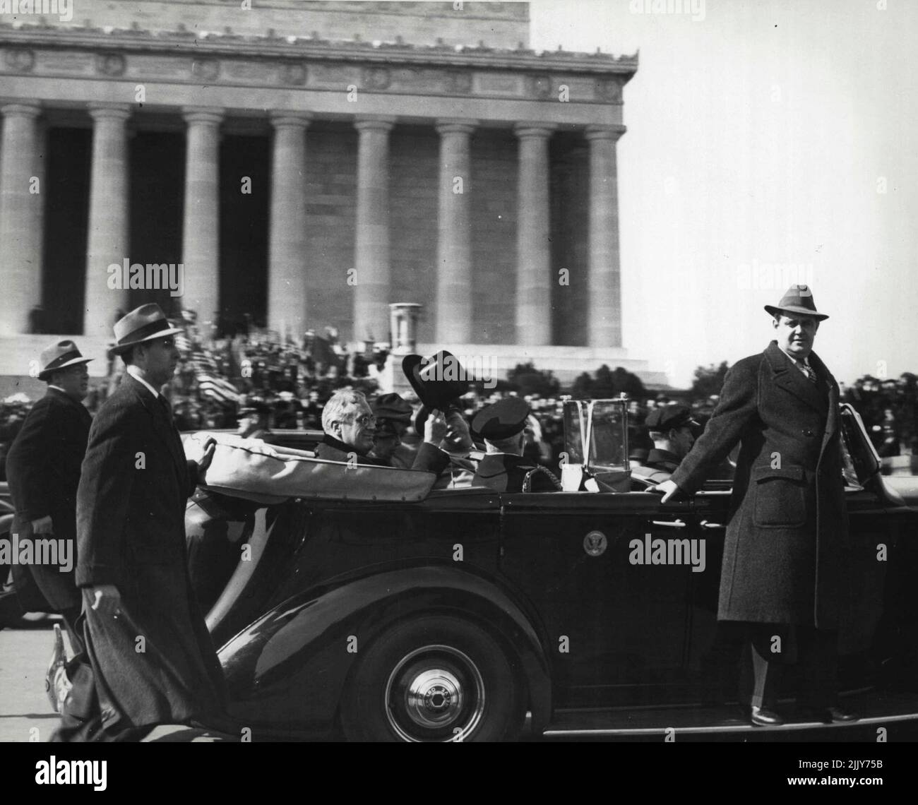 USA - Police FBI. with FDR September 9, 1952. (Photo by Acme Photo ...