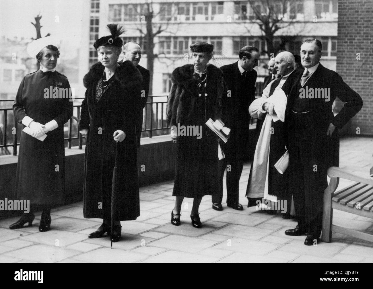 Opening of the nurses' home of the new Westminster Hospital, by her Majesty Queen Mary, at Horseferry road, Westminster, S.W. H.M. Queen Mary with the Matron and The Archbishop of Canterbury. March 01, 1938. (Photo by Sport & General Press Agency Limited). Stock Photo