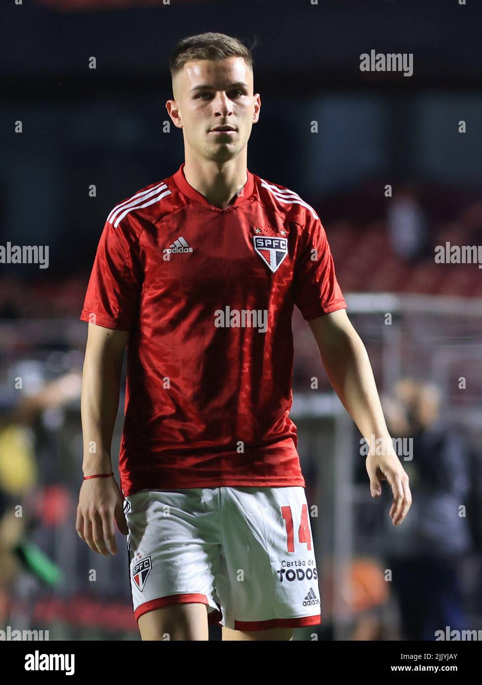 Importante na Copa do Brasil, Giuliano foi o jogador do