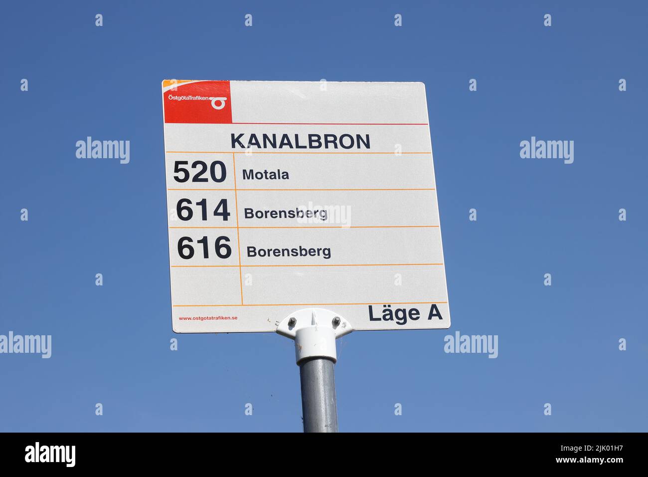 Borensberg, Sweden - June 27, 2022: Close-up view of the Ostgotatrafiken bus stop Kanalbron sign operating the 520, 614 and 616 services. Stock Photo