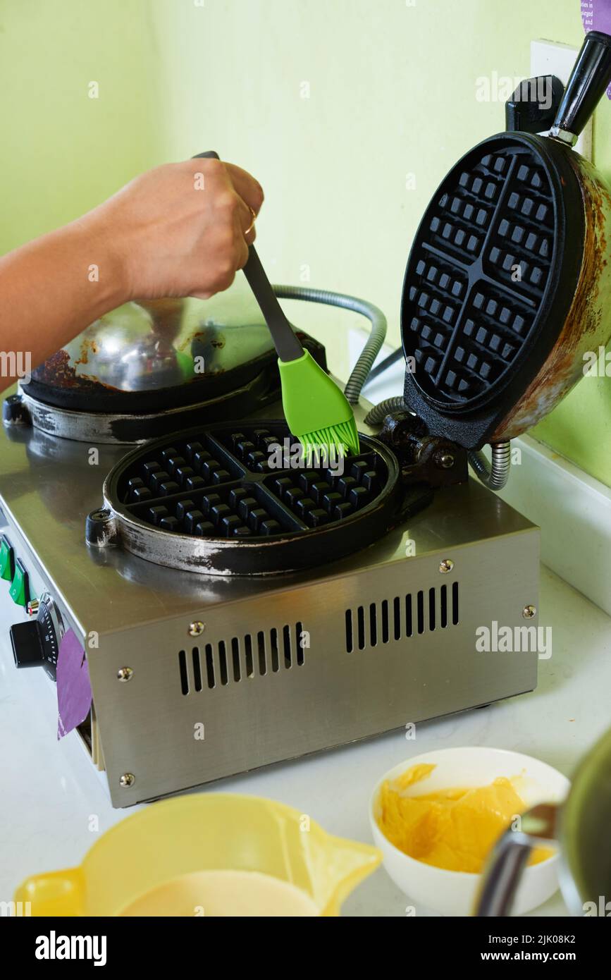 waffle iron brush