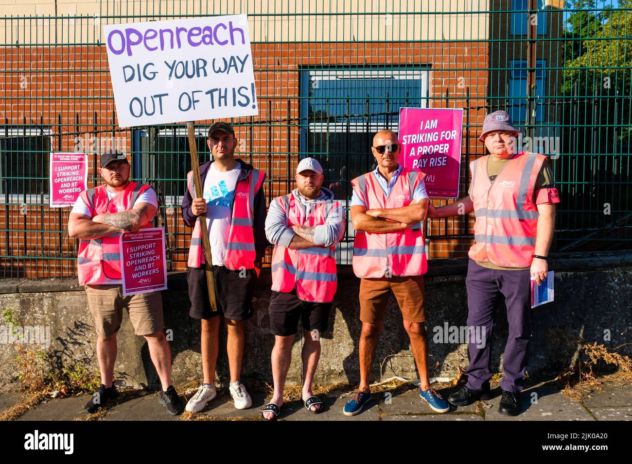 Bristol, UK. 29th July, 2022. BT Openreach engineers who are members of the Communications Workers Union CWU are on strike. Pictured is the picket line outside the BT Openreach centre in Horfield Bristol. Strikers are concerned about a below inflation pay rise. Credit: JMF News/Alamy Live News Stock Photo