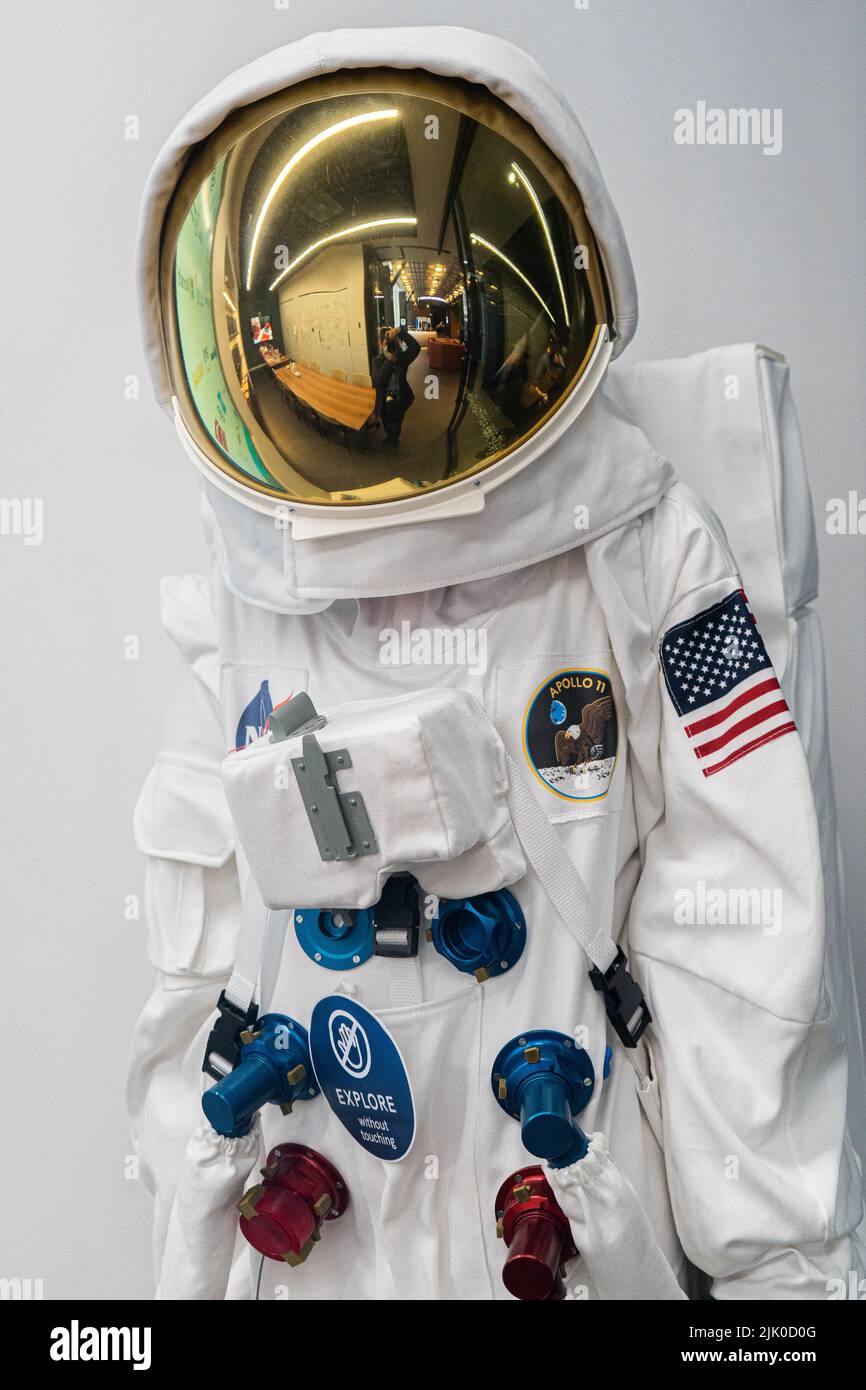 2022 Nasa Astronauts Suits 2022 Nasa Astronauts Suits