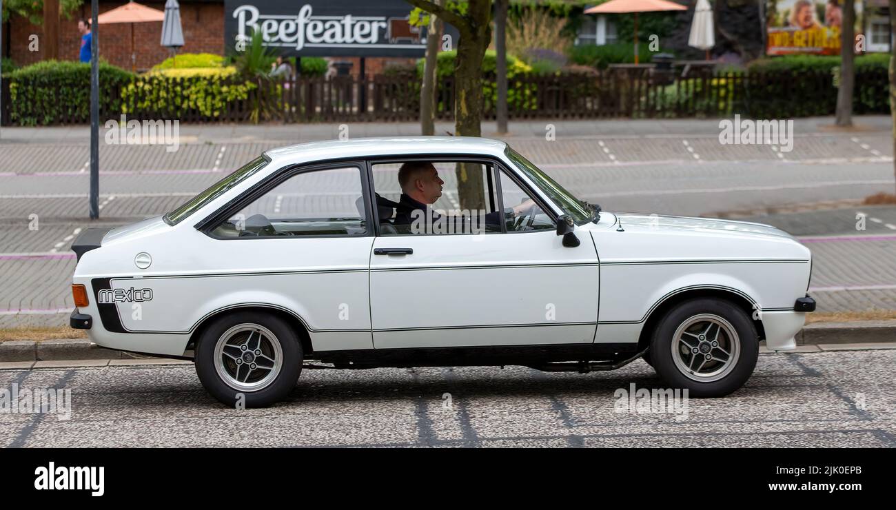 Ford escort 1 6 hi-res stock photography and images - Alamy