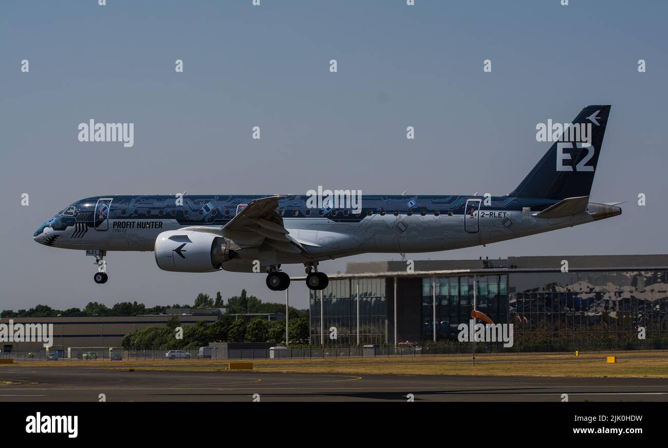 Embraer e195 e2 hi-res stock photography and images - Alamy