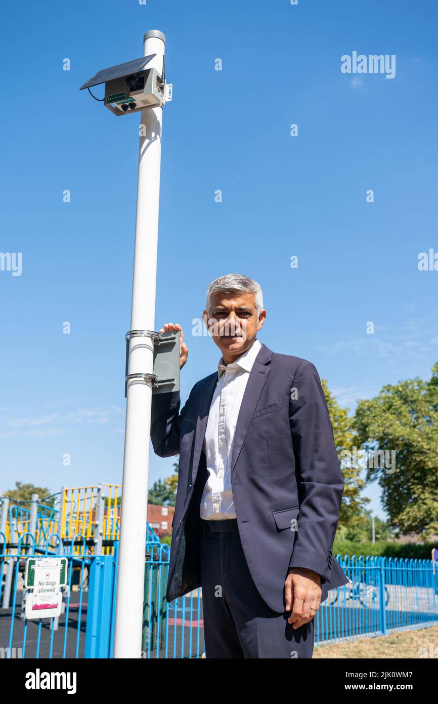Mayor of London Sadiq Khan with an air quality monitoring station during a visit to Mums for Lungs community group in South Woodford, London, to coincide with the final day of the ULEZ expansion consultation and the publishing of new air quality data. Picture date: Friday July 29, 2022. Stock Photo