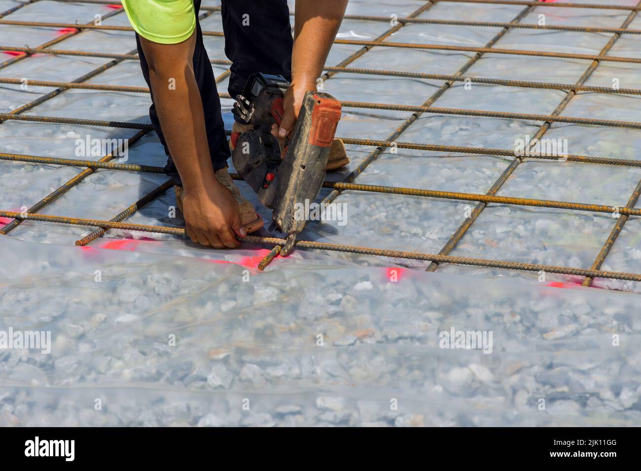 automatic-rebar-tier-hi-res-stock-photography-and-images-alamy