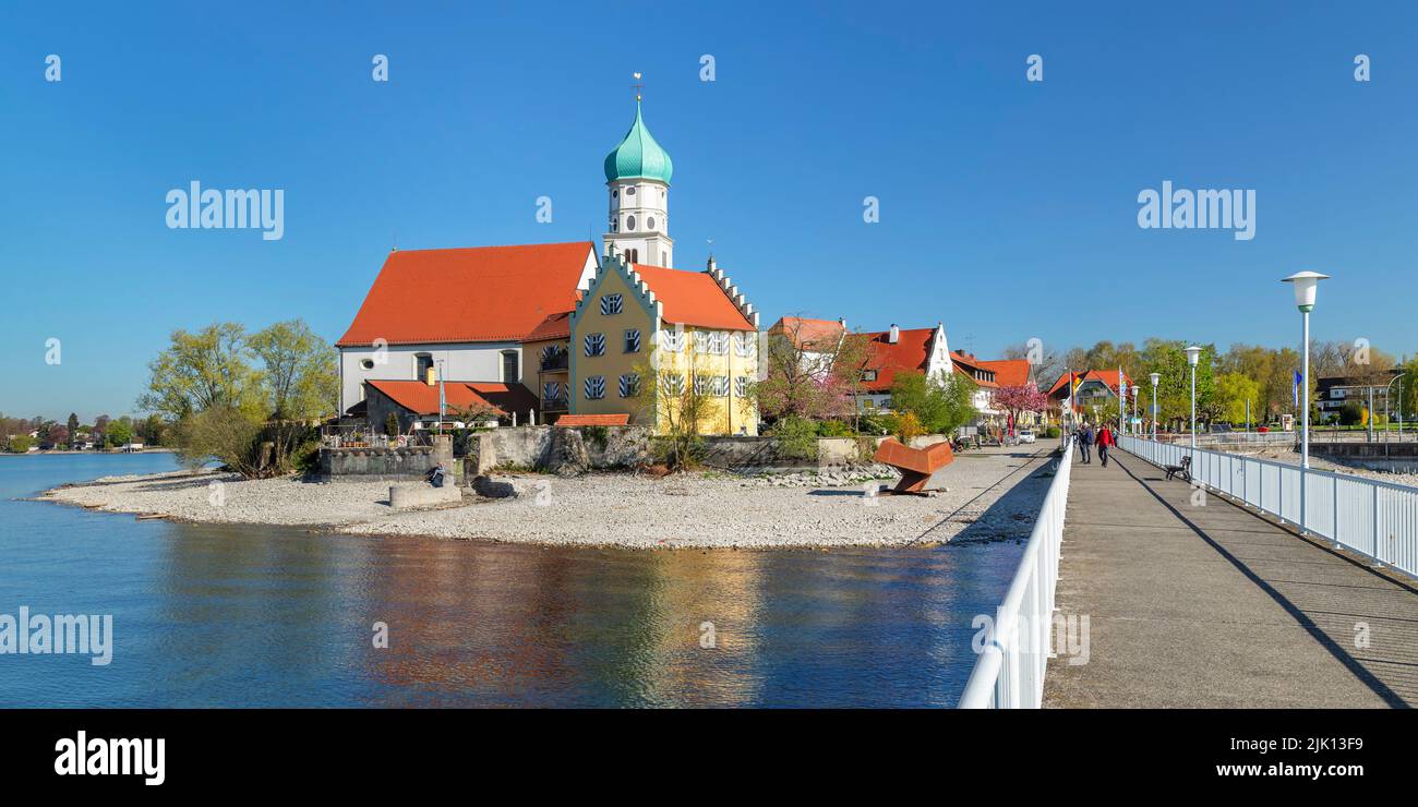 St. Georg church and castle on peninsula, Wasserburg, Lake Constance, Swabia, Bavaria, Germany, Europe Stock Photo