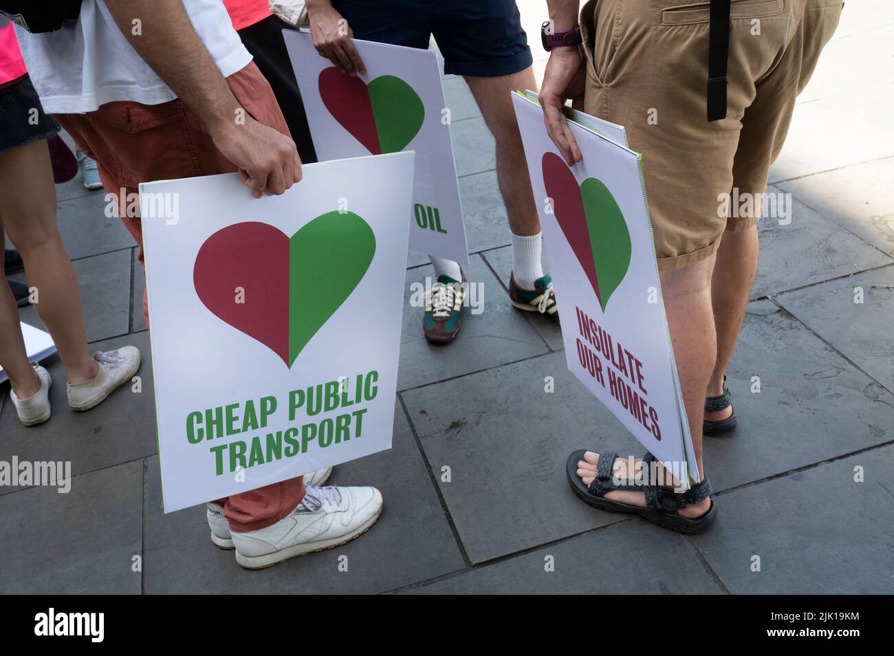 On July 23rd 2022 a number of climate and social justice activists met up in small swarms all over London and these then converged on Parliament Squar Stock Photo